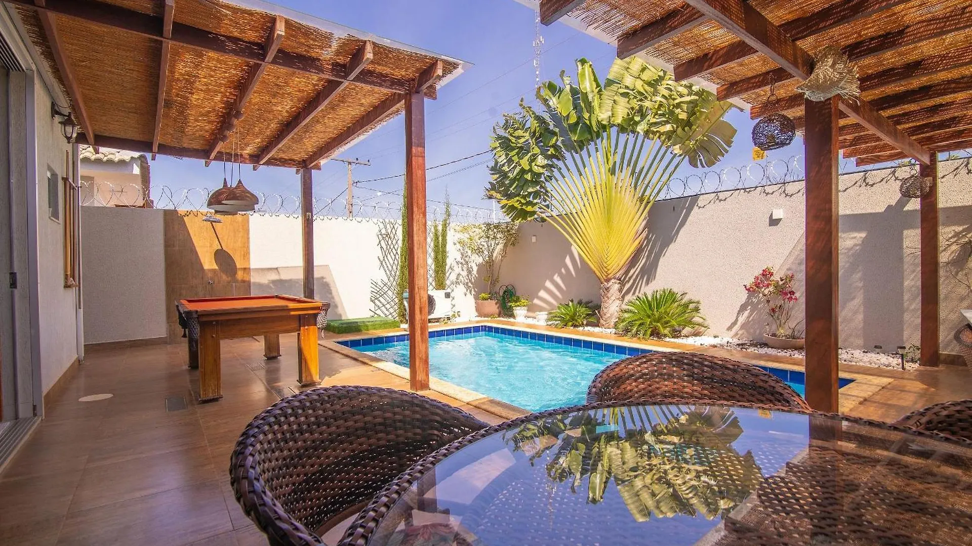 Casa Ipe - Luxo Em Cond Fechado C/Piscina Aquecida Villa Caldas Novas