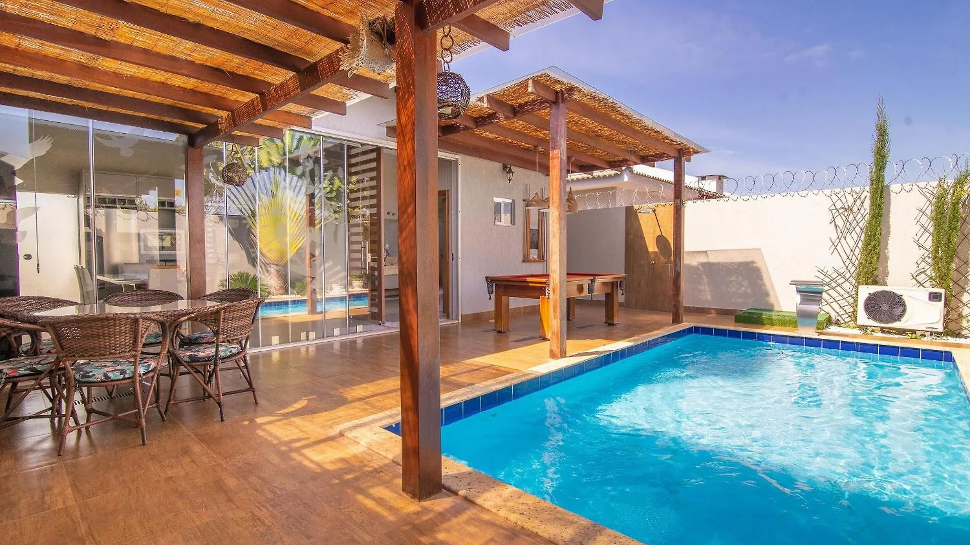 Casa Ipe - Luxo Em Cond Fechado C/Piscina Aquecida Villa Caldas Novas