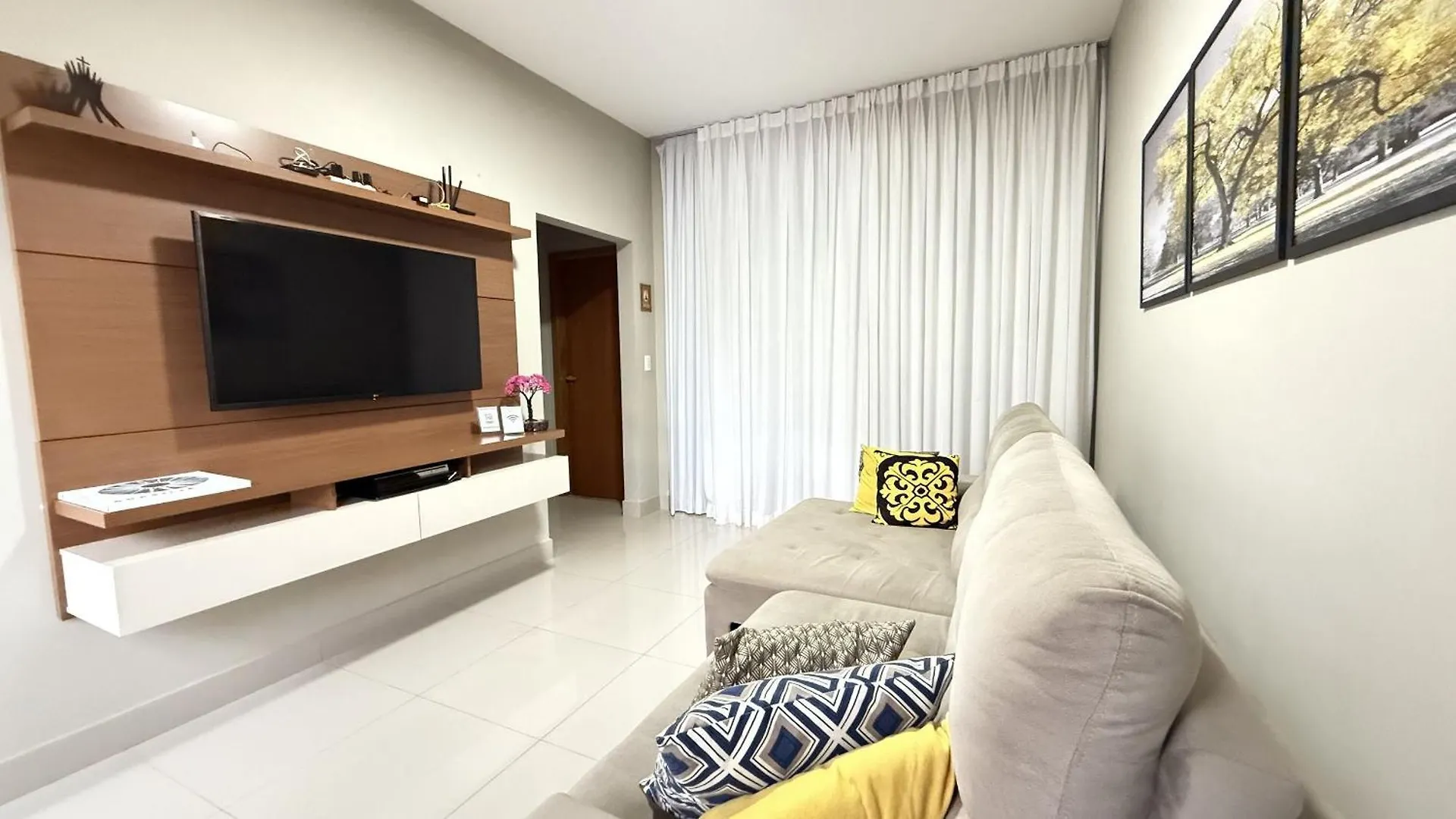 Casa Ipe - Luxo Em Cond Fechado C/Piscina Aquecida Villa Caldas Novas Nyaraló